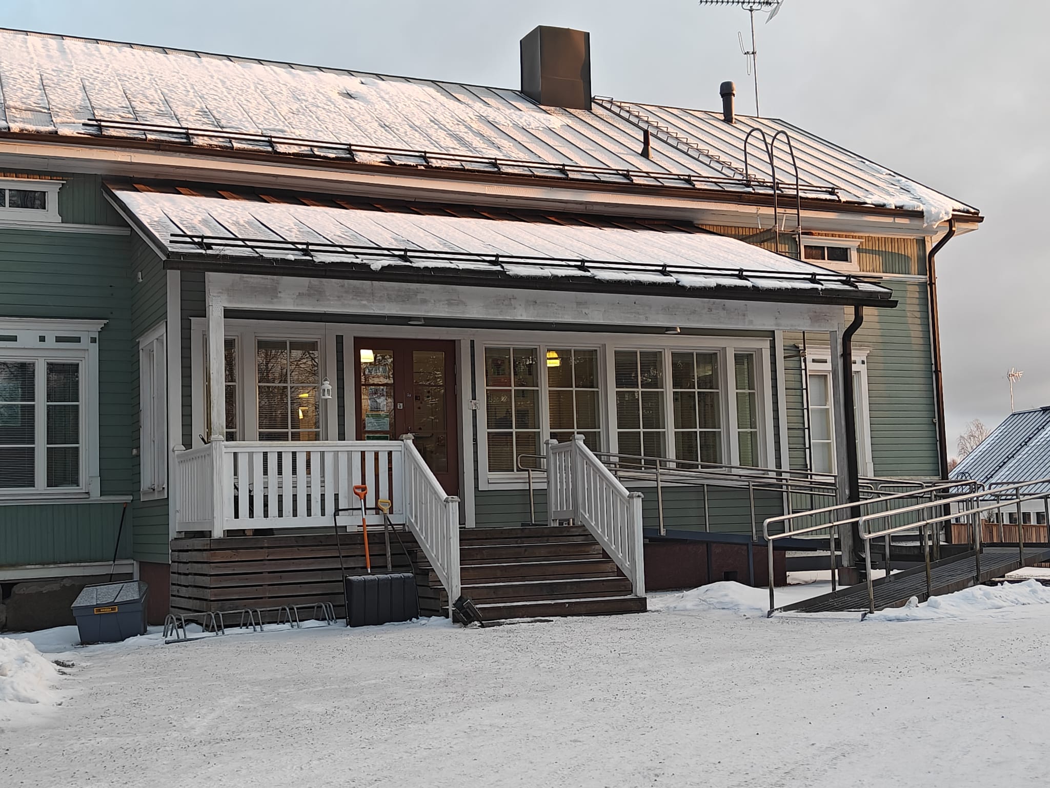 Jurvan seurakuntatoimisto (Pappilassa) Käynti Jurvan seurakuntatoimistoon.