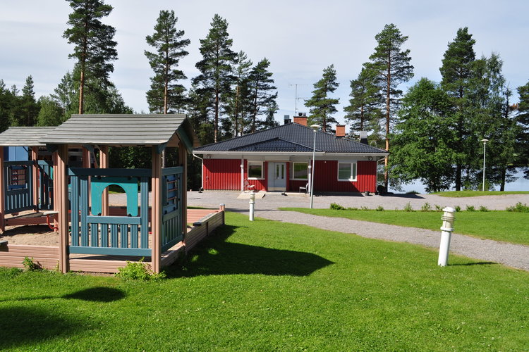 Äitien, lasten ja mummujen leiripäivä Äitien, lasten ja mummujen leiripäivä
