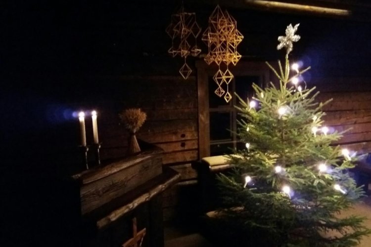 Äitien, lasten ja mummujen leiripäivä Äitien, lasten ja mummujen leiripäivä