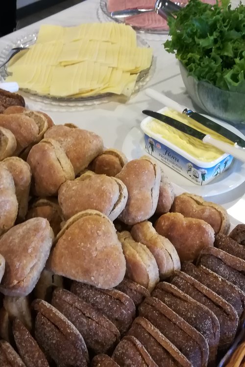 Perheiden aamiainen Perheiden aamiainen